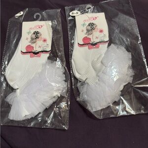Girls socks sz 6-8